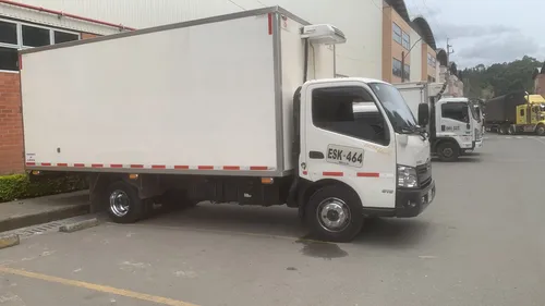 Camion Hino Dutro Max Modelo 2017 Con Térmo De Refrigeración