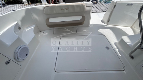 Imagen 4 de 10 de Sea Ray 36 Sedan Bridge