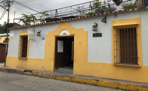 Imagen 2 de 12 de Casa En El Pueblo Del Hatillo