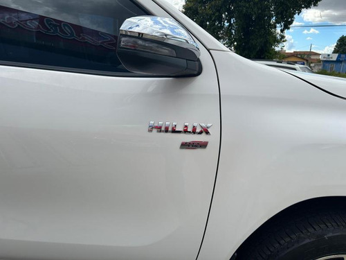 Toyota Hilux 2.7 Vvt-i cd Srv 4x2