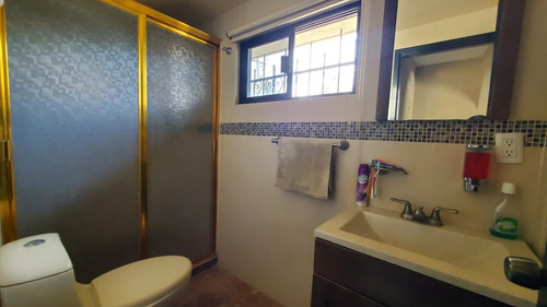 Inversión Con Doble Propósito: Casa + Salón De Fiestas, Calle Cardenales, Col. Parque Residencial Coacalco, Ecatepec, Edo. Méx.