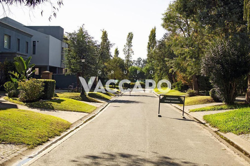 Venta Casa Barrio Privado Haras Maria Elena Moreno