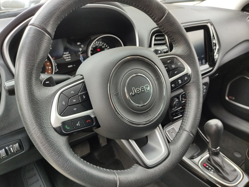 Imagem 10 de 12 de Jeep Compass 2018 2.0 Limited Flex Aut. 5p