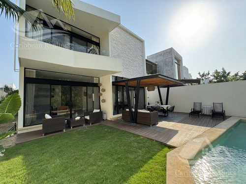 Casa En Venta En Lagos Del Sol Cancun