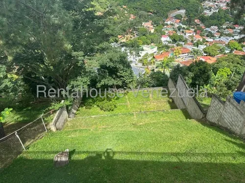 Casa En Venta. Urb. Alto Prado.
