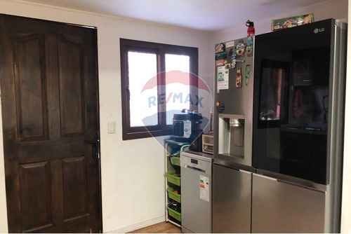 Casa Con Piscina, Quincho Y Cocina Renovada