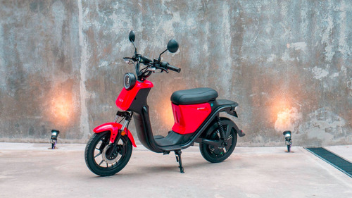 Imagen 2 de 15 de Scooter Nuuv U Pro Eléctrico Motor Bosh Celdas Panasonic