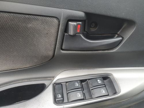 Imagen 4 de 25 de Toyota Avanza 5 Pts Le Ta A/ac Ba R-14