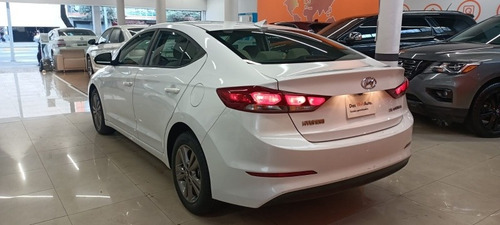 Imagen 5 de 13 de Hyundai Elantra 2018 2.0 Gls At