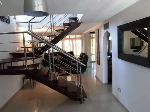 Imagen 7 de 13 de Townhouses En Alquiler