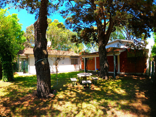 Casa, 2 Dormitorios, Parque, Garage Cubierto, Gas Natural