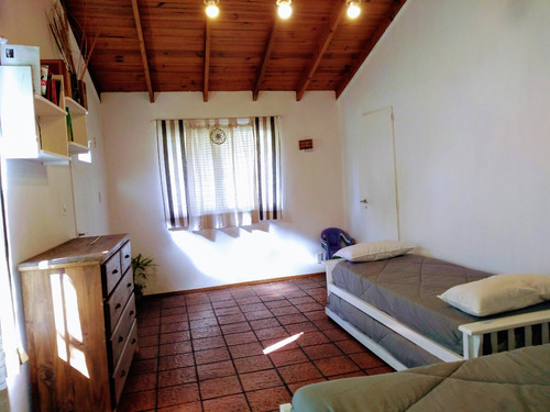 Casa Quinta Para Eventos Y Alojamiento Con Pileta Y Quincho 7 Personas