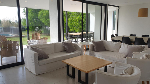 Casa En Venta A La Laguna De Ecuestre - Costa Esmeralda