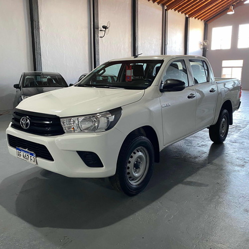 Toyota Hilux 2.8 Cd Sr 177cv 4x4