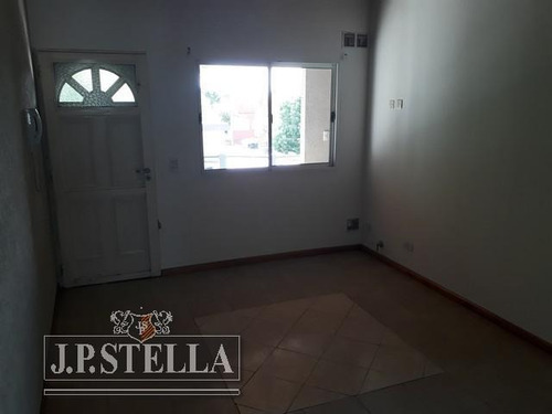Imagen 27 de 30 de Edificio Galpon Comercial, 4 Dptos 2 Ambientes Y 2 Dptos 3 Ambientes - Venta En Block - Haedo