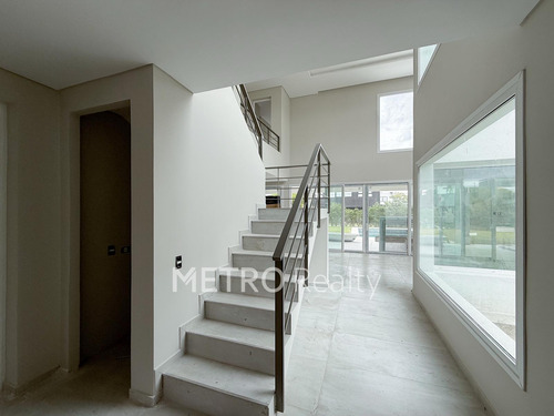 Casa En Venta, 3 Habitaciones En Suite, Castaños, Nordelta