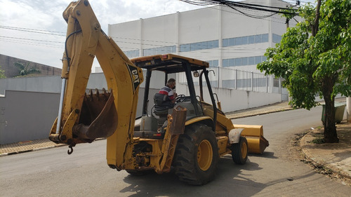 Imagem 7 de 11 de Retroescavadeira Caterpillar 416d, 4x2, Ano 2006