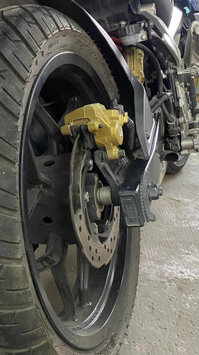 Imagen 5 de 15 de Bajaj Rouser As 200