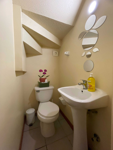 Casa 5 Dorm + Servicio (95981)