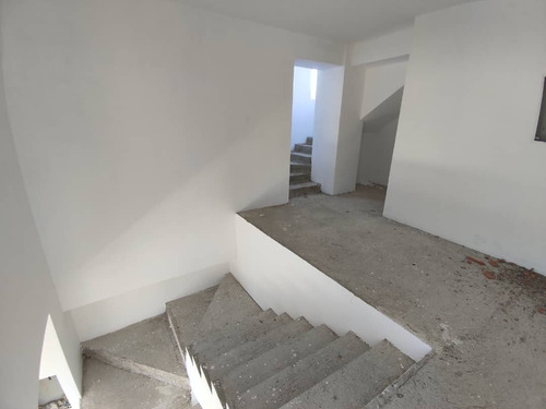 Penthouse En Urbanizacion La Soledad Maracay Con Financiamiento Jb
