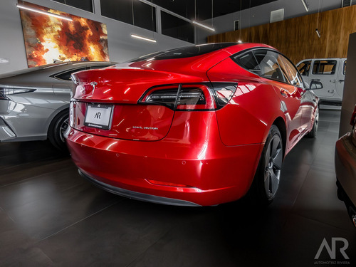 Tesla Model X 2022