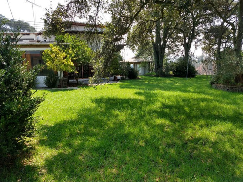 Gran Oportunidad! Terreno Con Construcciones Diversas