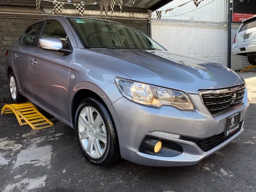 Peugeot 301 1.6 Allure At