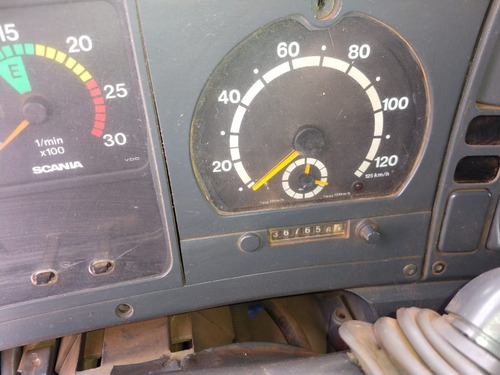 Caminhao Scania P 400 6x4 2005.