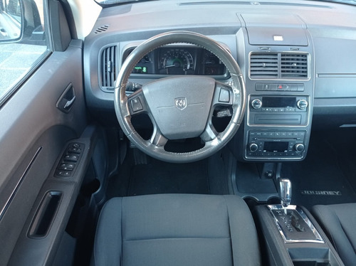 Imagen 14 de 16 de Dodge Journey Sxt