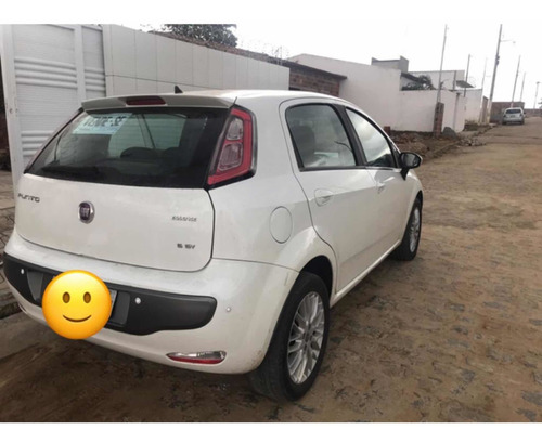 Imagem 5 de 6 de Fiat Punto 2013 1.6 16v Essence Flex 5p
