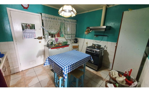 Venta Casa En Quilpué, 4 Dormitorios Con Potencial Comercial