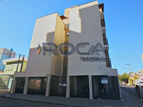 Venda De Apartamentos / Padrão Na Cidade De São Carlos 23669