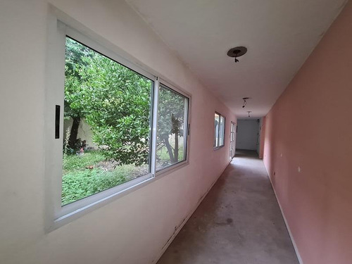 Imagen 15 de 22 de Casa 5 Ambientes Con Parque Y Entrada Para Autos