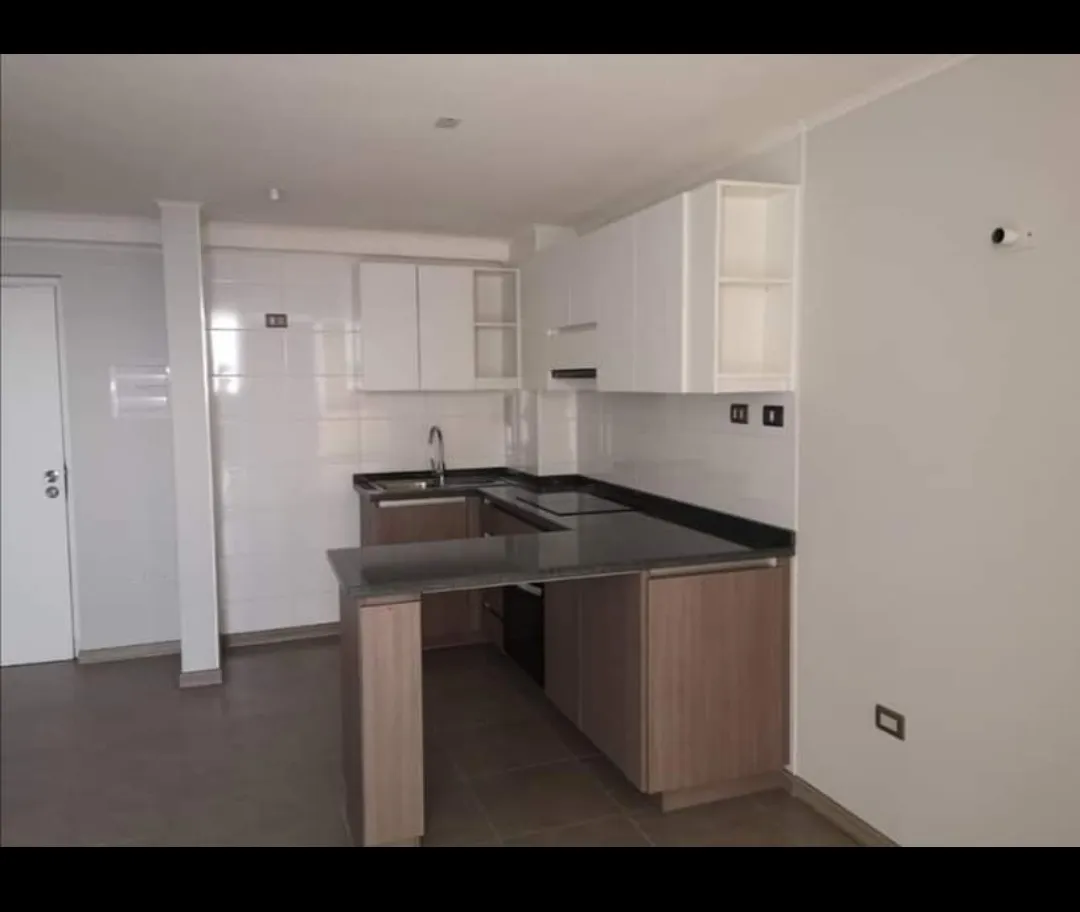 Imagen 2 de 12 de Departamento En Arriendo 2d1b Edificio Cavancha