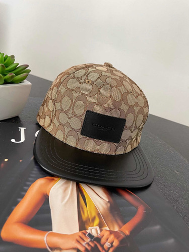 Gorra Coach Café Monogram Khaki Original Flat Brim