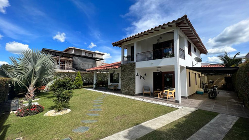 Casa Campestre En Venta Ubicada En El Oriente Antioqueño