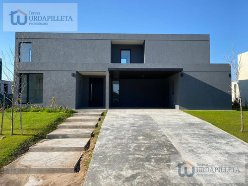 Casa En Alquiler Anual En Pilara - La Calesa 4/5 Cuartos - Urdapilleta Propiedades