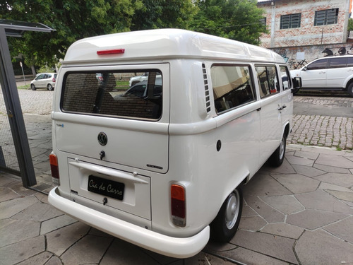Volkswagen Kombi 1.4 Lotação Total Flex 3p