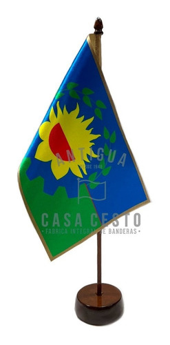 Imagen 4 de 9 de Banderas De Paises De Escritorio C/base Madera Altura 40cm *