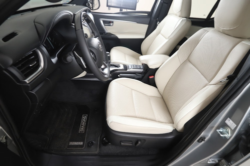 Imagen 10 de 24 de Sw4 4x4 Diamond Ii 2.8 Tdi 6 At 7a (blindada)
