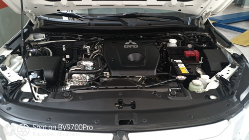 Imagen 11 de 15 de Mitsubishi L200 2019 2.4 Di-d High Power 181cv Cuero