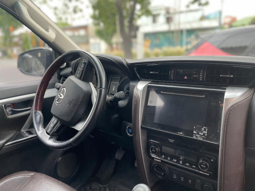 Toyota Hilux SW4 2.8 Srx 177cv 4x4 7as