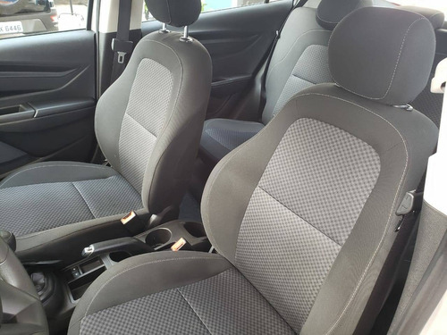 Imagem 7 de 12 de Chevrolet Onix 1.0 Mpfi Joy 8v Flex 4p Manual