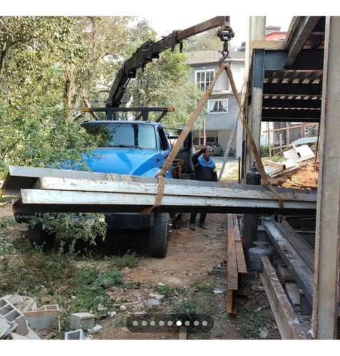 . Carroceria De Ferro Com 7 Metros, Trucado, Com Munck