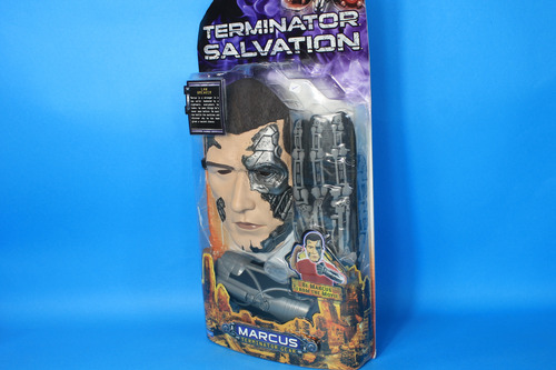 Marcus Terminator Gear Terminator Salvation Playmates (Usado)