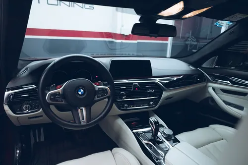 BMW M5 4.4 M5 Competition Ed V8 Bt At