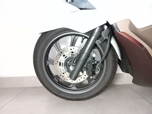 Imagem 4 de 10 de Honda Pcx 150 Dlx Abs 2021