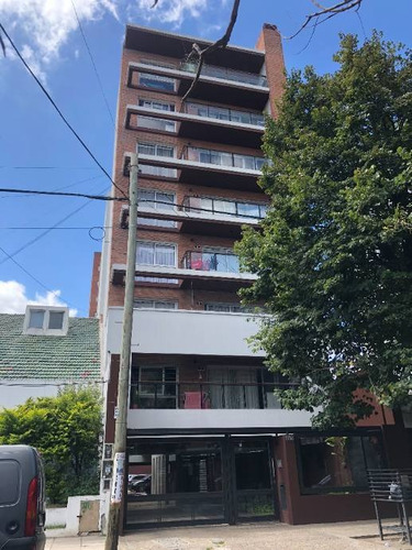 Imagen 1 de 14 de Departamento En Venta En Moron Centro