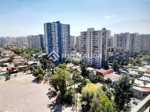 Depto En Venta De 3d/2b + Est + Bod Metro Ciudad Del