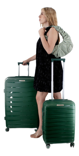 Maleta Frequent Flyer Conect Chica 20 Pulgadas 10 Kilogramos